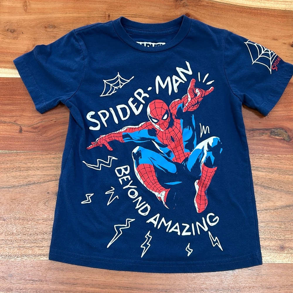Spiderman Short Sleeve T-Shirt Size 5